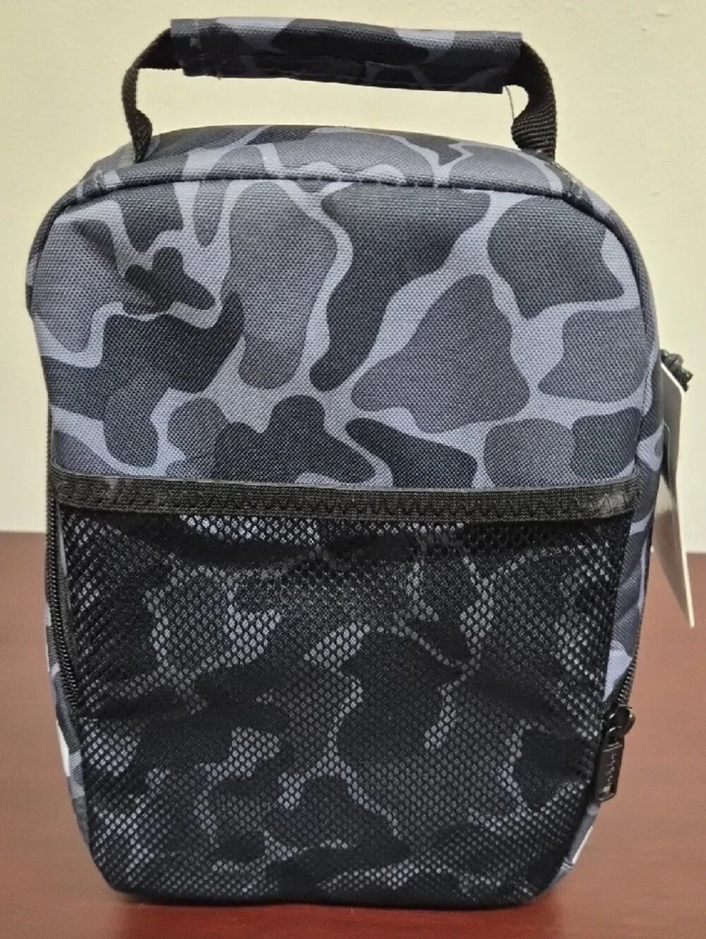 adidas Men’s Gray Camo Lunch Bag